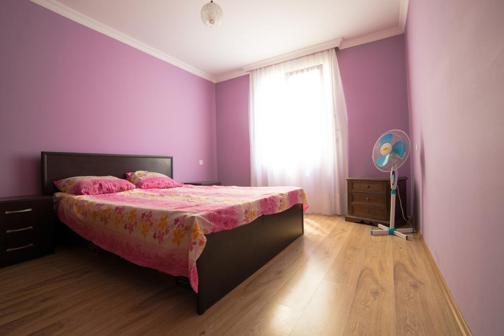 Angisa Apartment Batumi Exterior foto